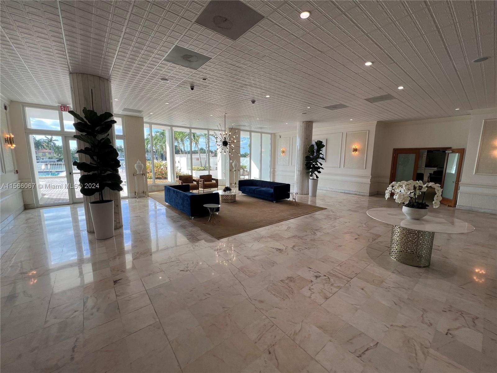 5750 Collins Ave 6A, Miami Beach, Florida 33140, 2 Bedrooms Bedrooms, ,2 BathroomsBathrooms,Residential,For Sale,5750 Collins Ave 6A,A11566067