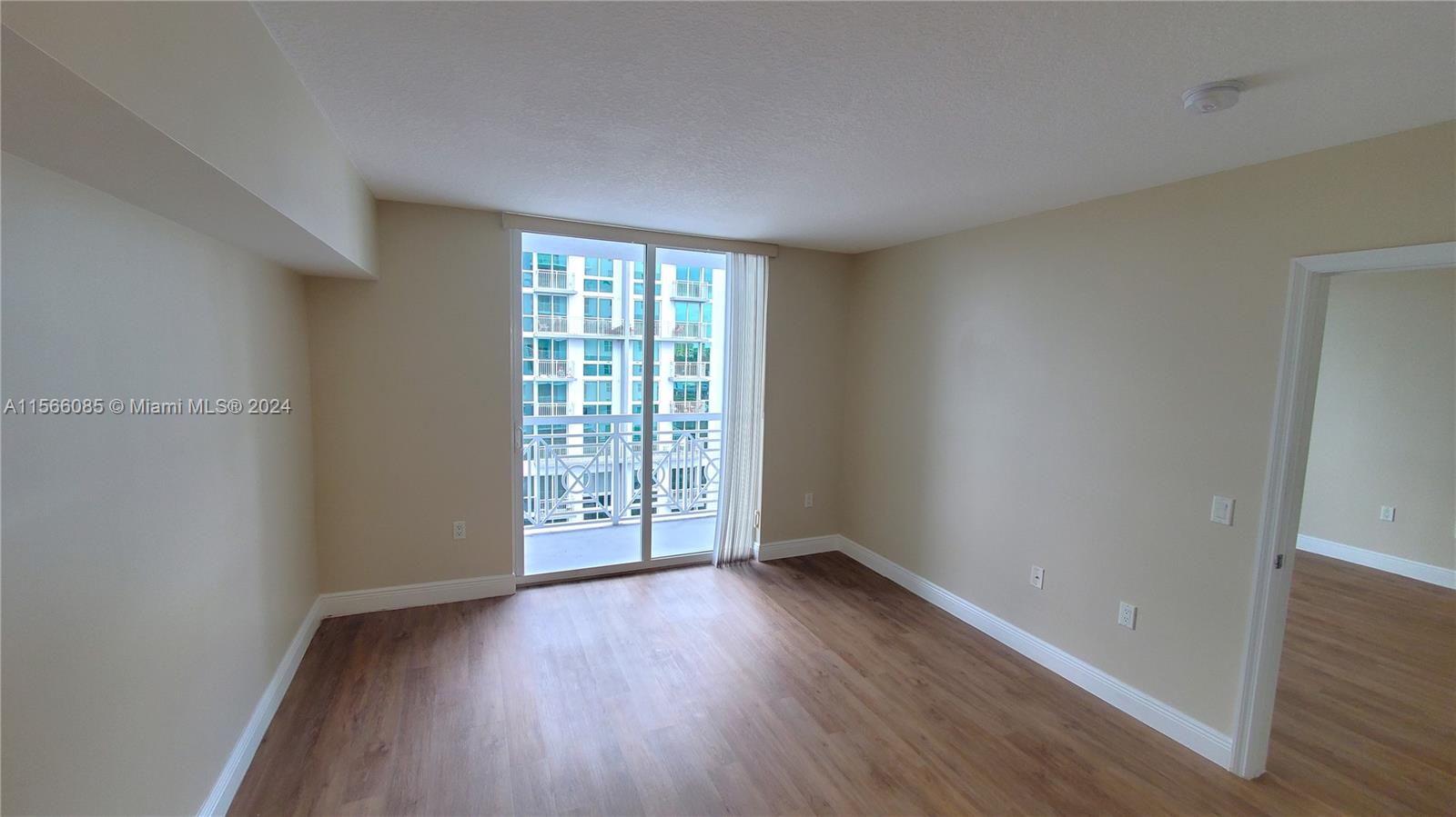 60 NW 37th AVE 806, Miami, Florida 33125, 1 Bedroom Bedrooms, ,1 BathroomBathrooms,Residentiallease,For Rent,60 NW 37th AVE 806,A11566085