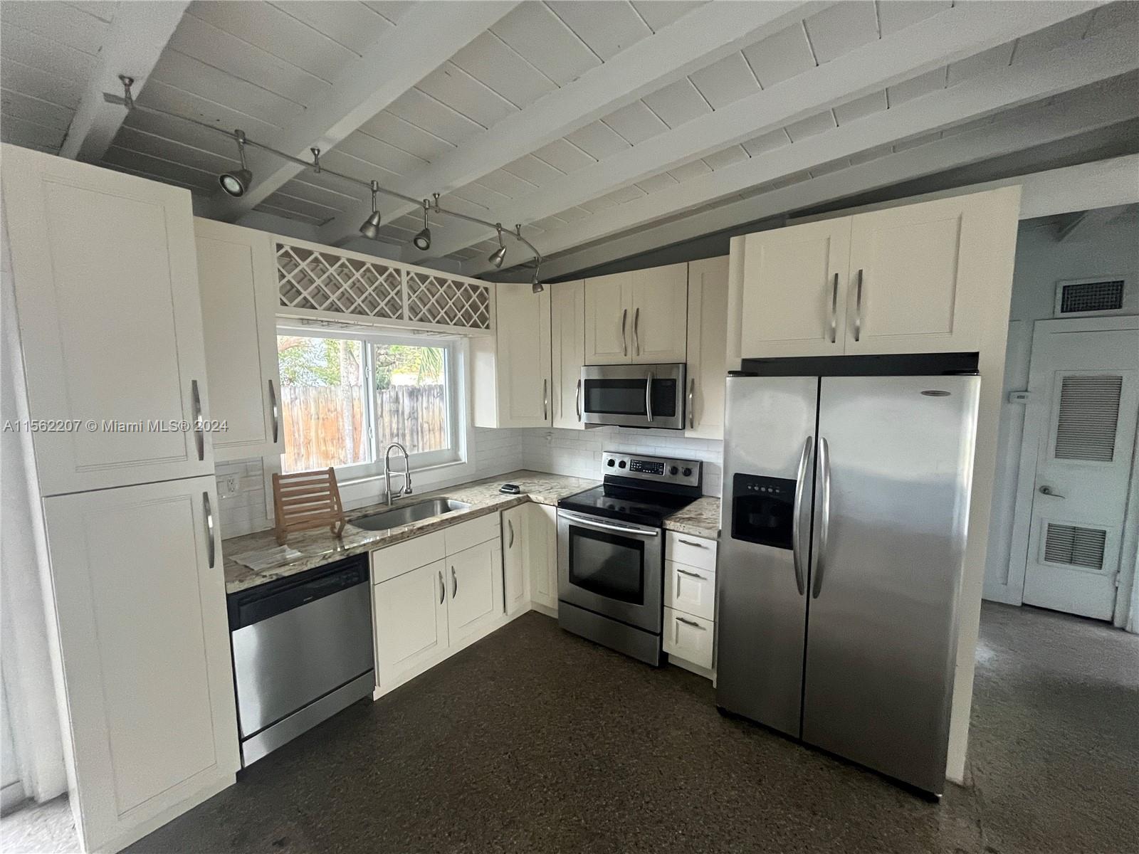 3473 Riverland Rd, Fort Lauderdale, Florida 33312, 3 Bedrooms Bedrooms, ,2 BathroomsBathrooms,Residentiallease,For Rent,3473 Riverland Rd,A11562207