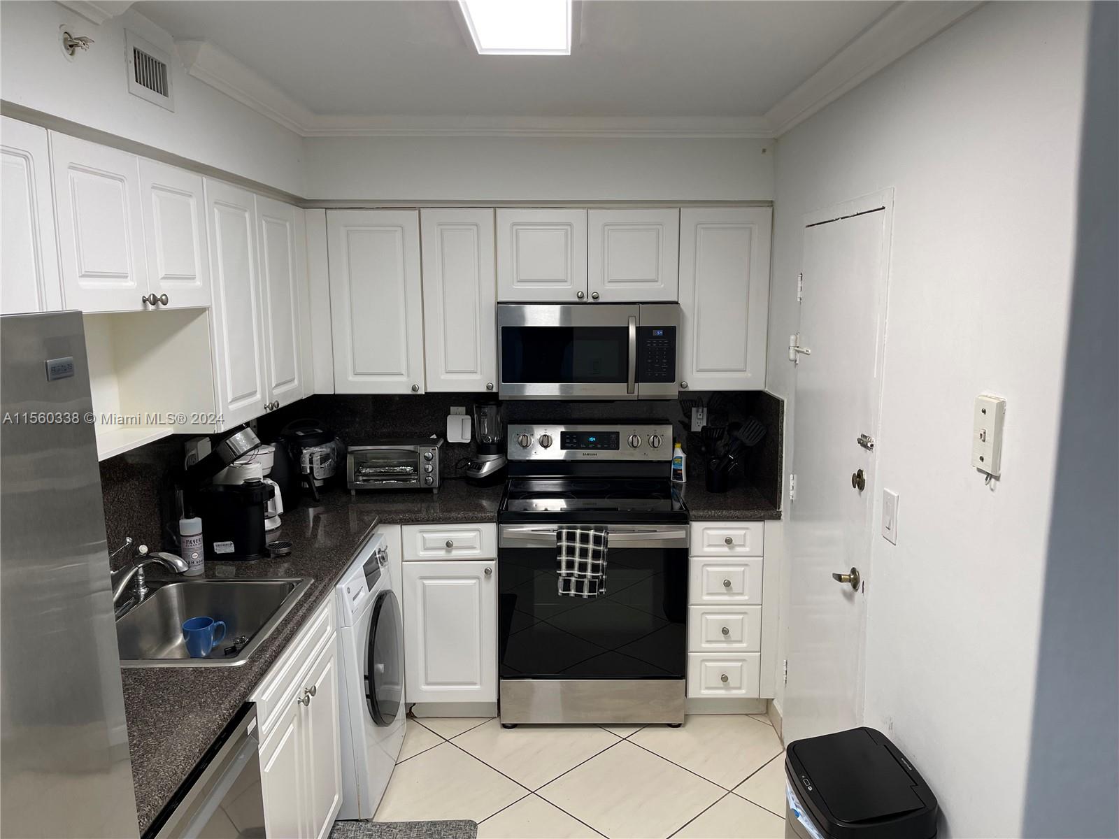 2501 S Ocean Dr 1118, Hollywood, Florida 33019, 1 Bedroom Bedrooms, ,1 BathroomBathrooms,Residentiallease,For Rent,2501 S Ocean Dr 1118,A11560338