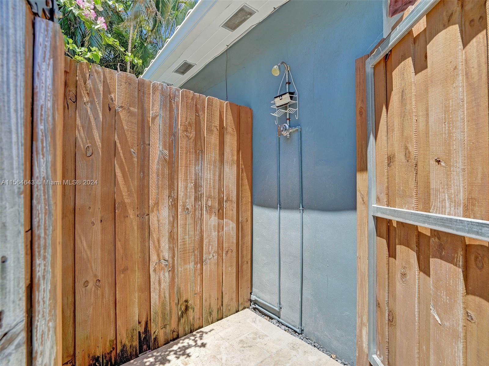 1408 Monroe St, Hollywood, Florida 33020, 3 Bedrooms Bedrooms, ,2 BathroomsBathrooms,Residential,For Sale,1408 Monroe St,A11564643