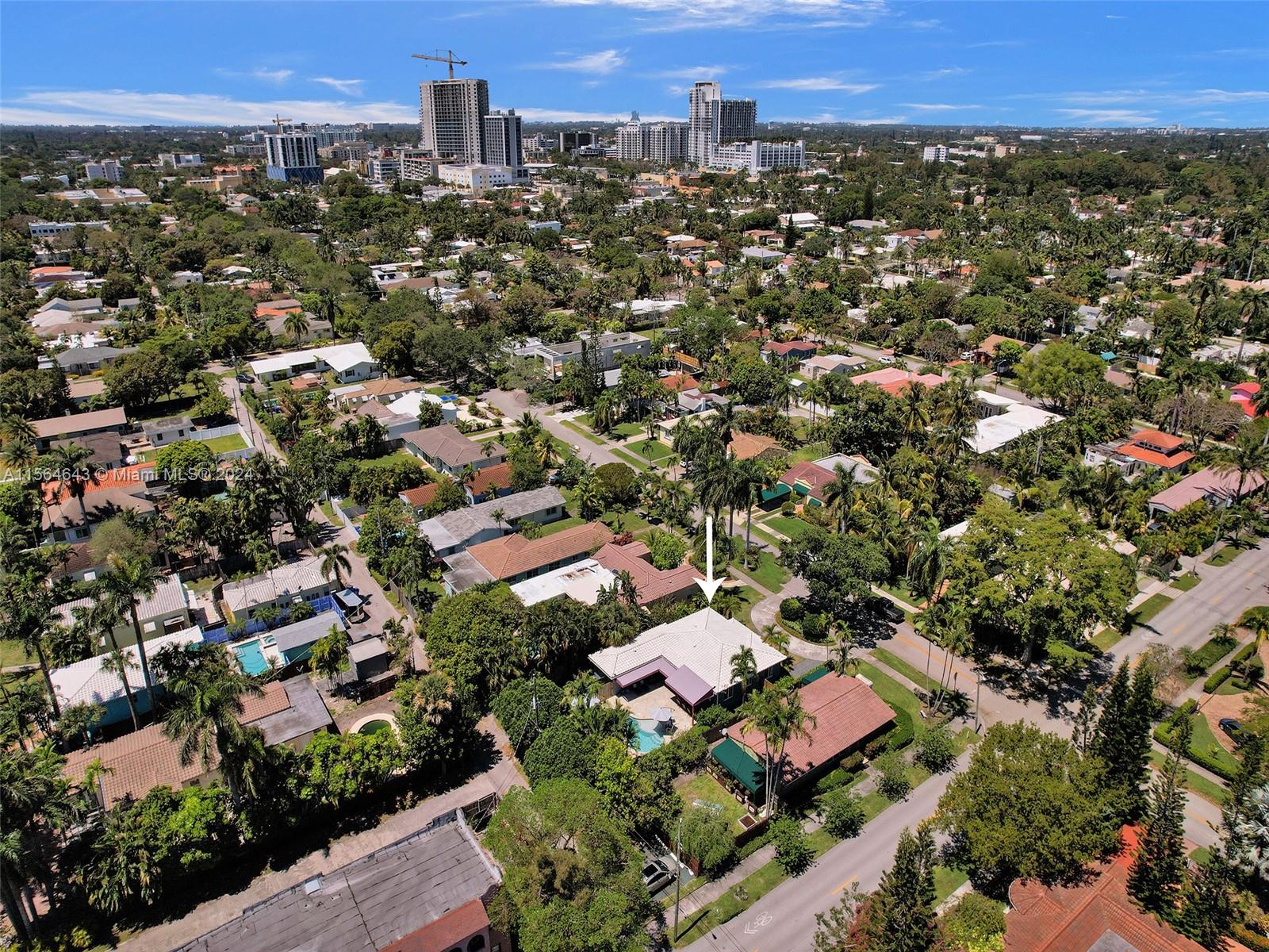 A few blocks from Downtown Hollywood and Arts Park at Young Circle