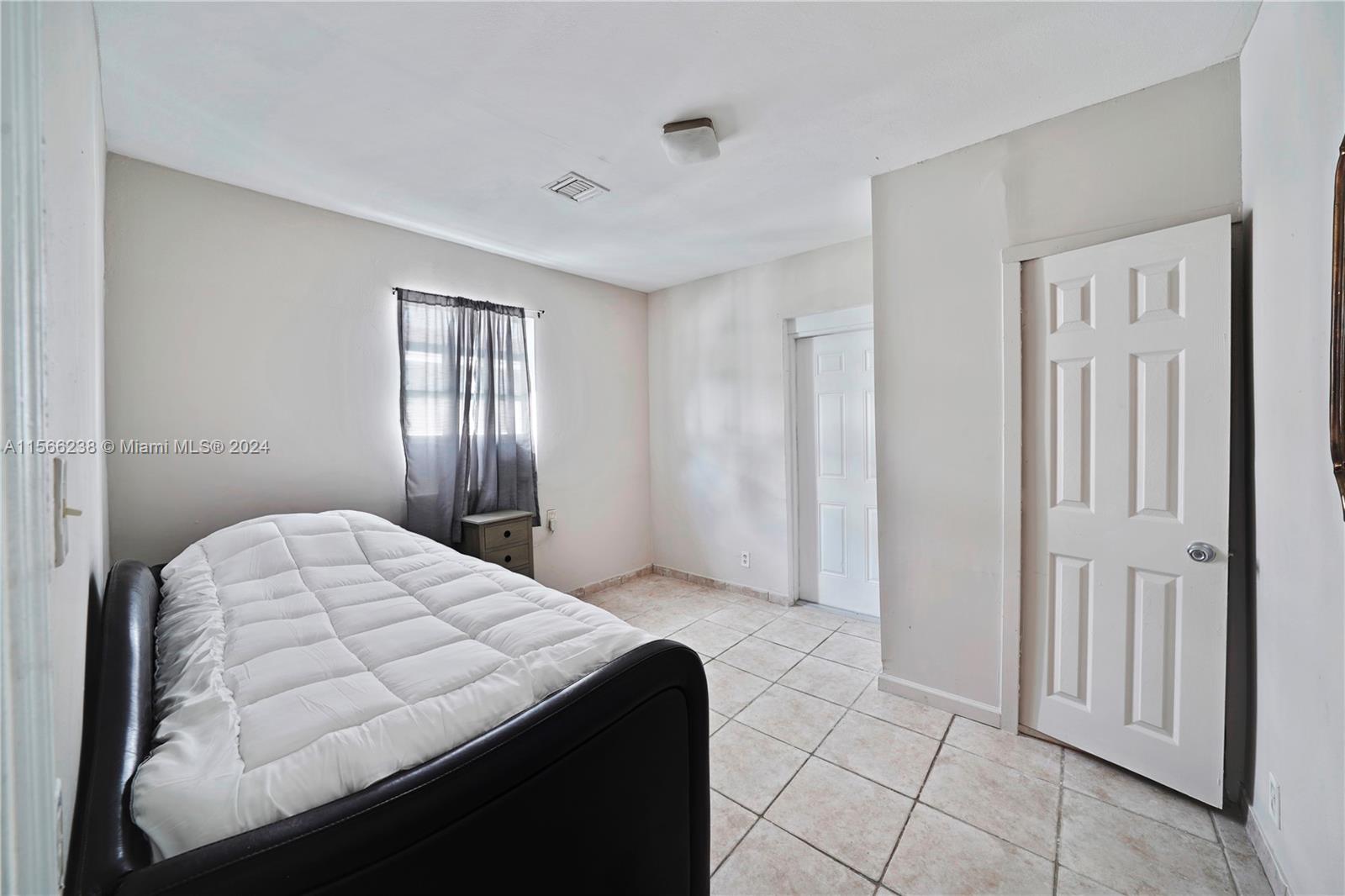 1822 Cleveland St, Hollywood, Florida 33020, 4 Bedrooms Bedrooms, ,3 BathroomsBathrooms,Residential,For Sale,1822 Cleveland St,A11566238