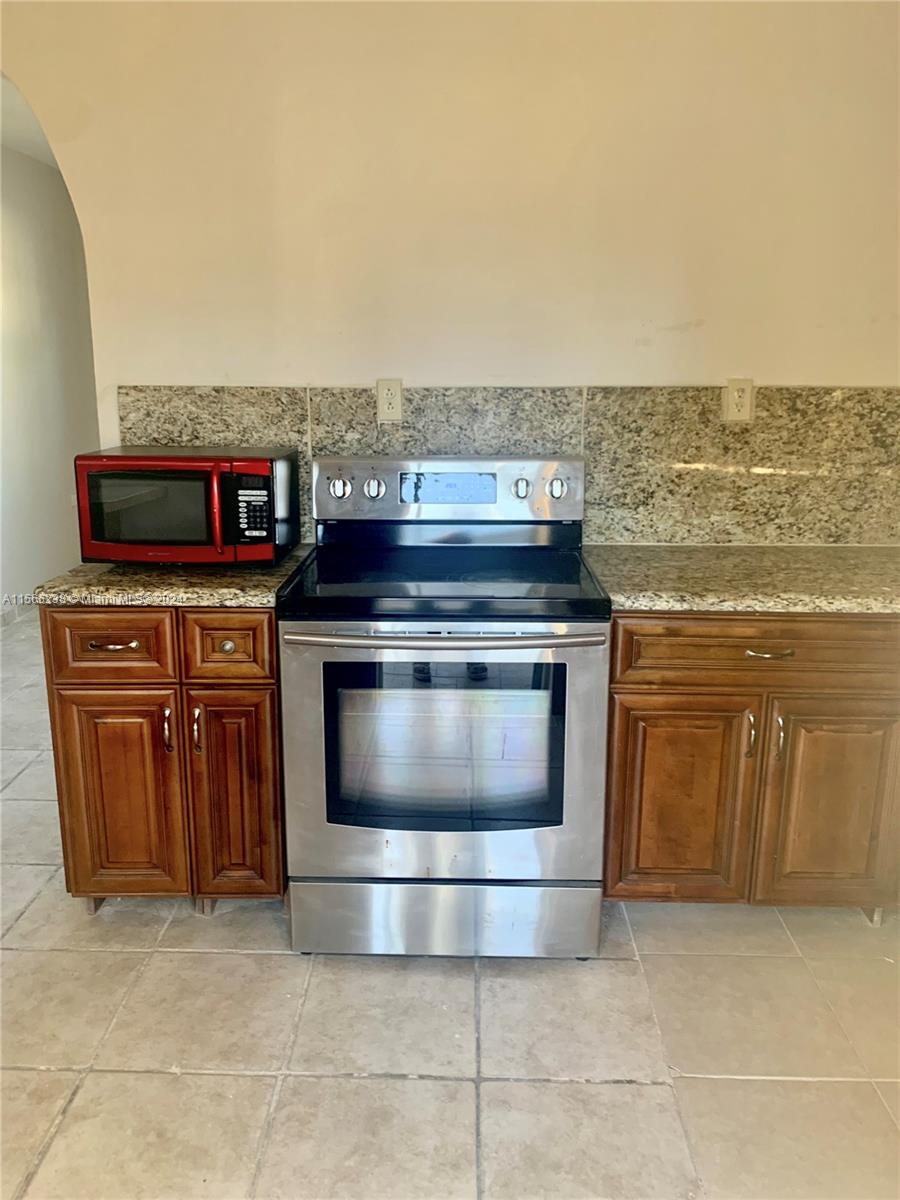 1822 Cleveland St, Hollywood, Florida 33020, 4 Bedrooms Bedrooms, ,3 BathroomsBathrooms,Residential,For Sale,1822 Cleveland St,A11566238