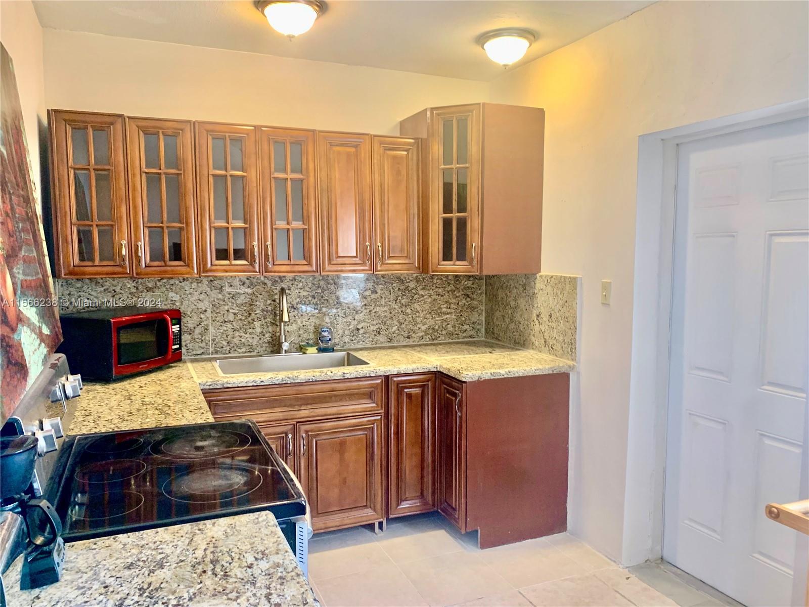 1822 Cleveland St, Hollywood, Florida 33020, 4 Bedrooms Bedrooms, ,3 BathroomsBathrooms,Residential,For Sale,1822 Cleveland St,A11566238