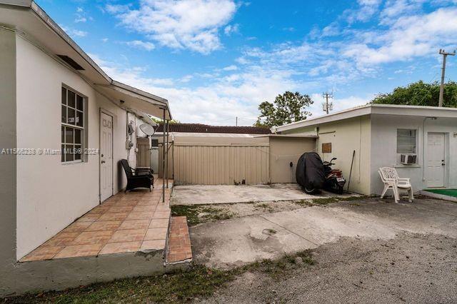 1822 Cleveland St, Hollywood, Florida 33020, 4 Bedrooms Bedrooms, ,3 BathroomsBathrooms,Residential,For Sale,1822 Cleveland St,A11566238