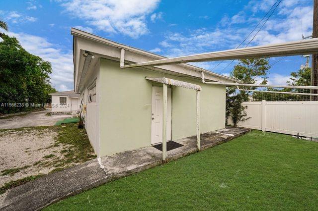 1822 Cleveland St, Hollywood, Florida 33020, 4 Bedrooms Bedrooms, ,3 BathroomsBathrooms,Residential,For Sale,1822 Cleveland St,A11566238