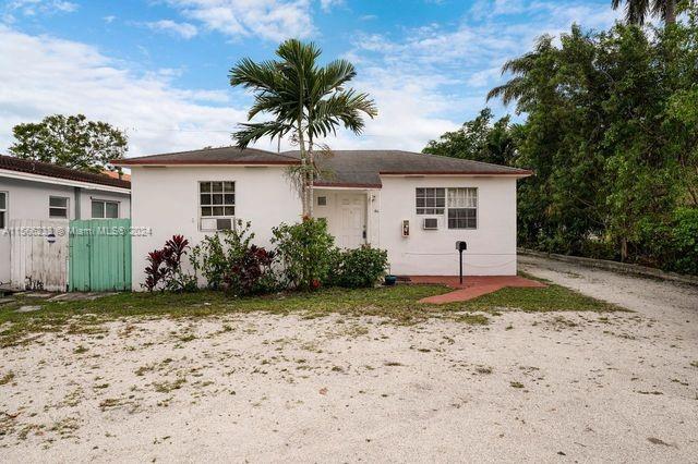1822 Cleveland St, Hollywood, Florida 33020, 4 Bedrooms Bedrooms, ,3 BathroomsBathrooms,Residential,For Sale,1822 Cleveland St,A11566238