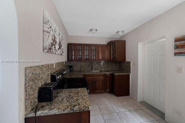 1822 Cleveland St, Hollywood, Florida 33020, 4 Bedrooms Bedrooms, ,3 BathroomsBathrooms,Residential,For Sale,1822 Cleveland St,A11566238