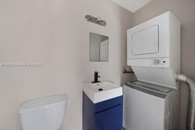 1822 Cleveland St, Hollywood, Florida 33020, 4 Bedrooms Bedrooms, ,3 BathroomsBathrooms,Residential,For Sale,1822 Cleveland St,A11566238