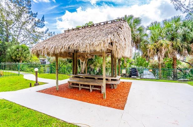 14250 SW 62nd St 405, Miami, Florida 33183, 3 Bedrooms Bedrooms, ,2 BathroomsBathrooms,Residential,For Sale,14250 SW 62nd St 405,A11566250
