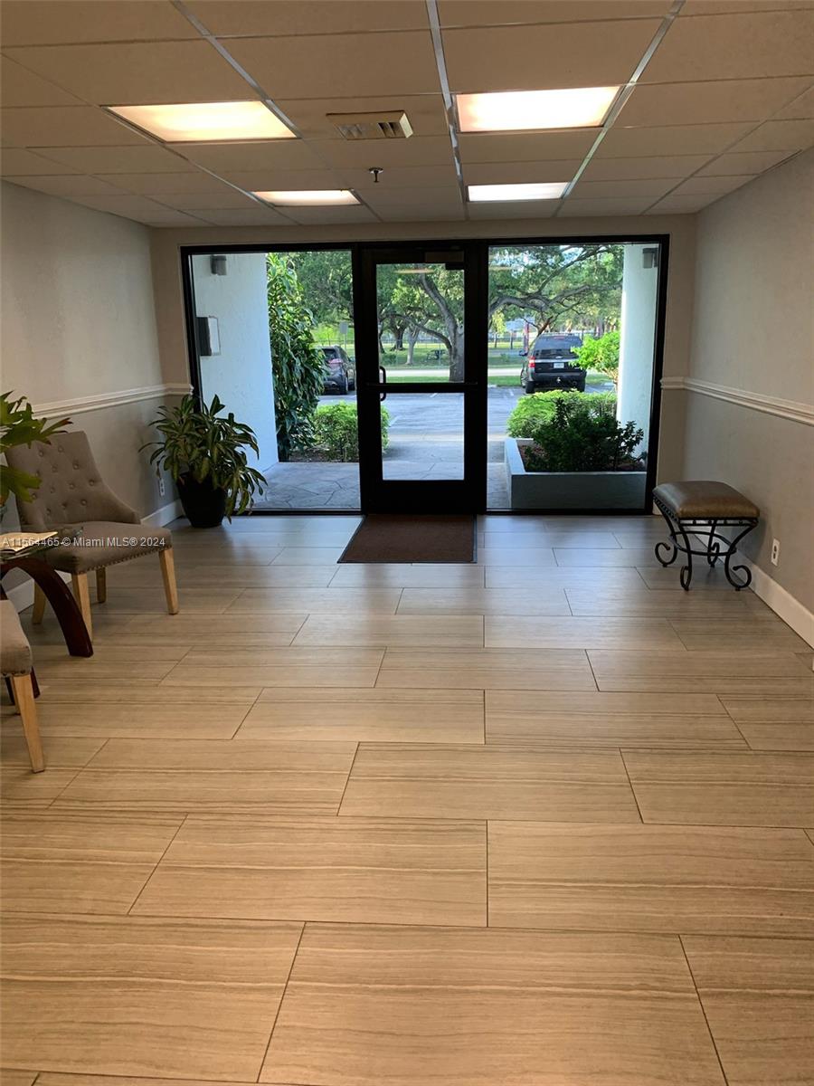 901 Hillcrest Dr 211, Hollywood, Florida 33021, 1 Bedroom Bedrooms, ,1 BathroomBathrooms,Residentiallease,For Rent,901 Hillcrest Dr 211,A11564465