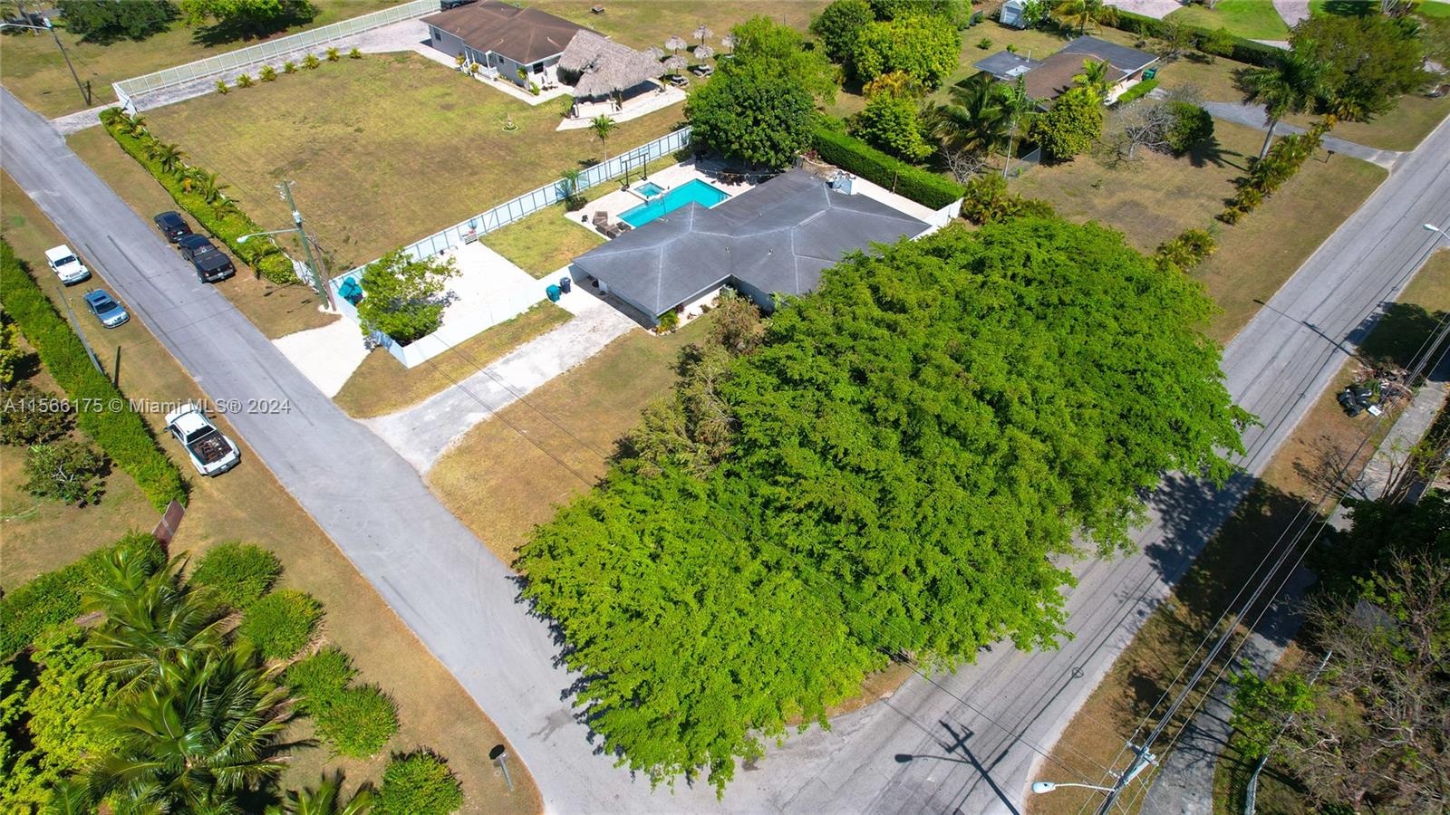 2010 NW 6th Ave 0, Homestead, Florida 33030, 2 Bedrooms Bedrooms, ,1 BathroomBathrooms,Residentiallease,For Rent,2010 NW 6th Ave 0,A11566175