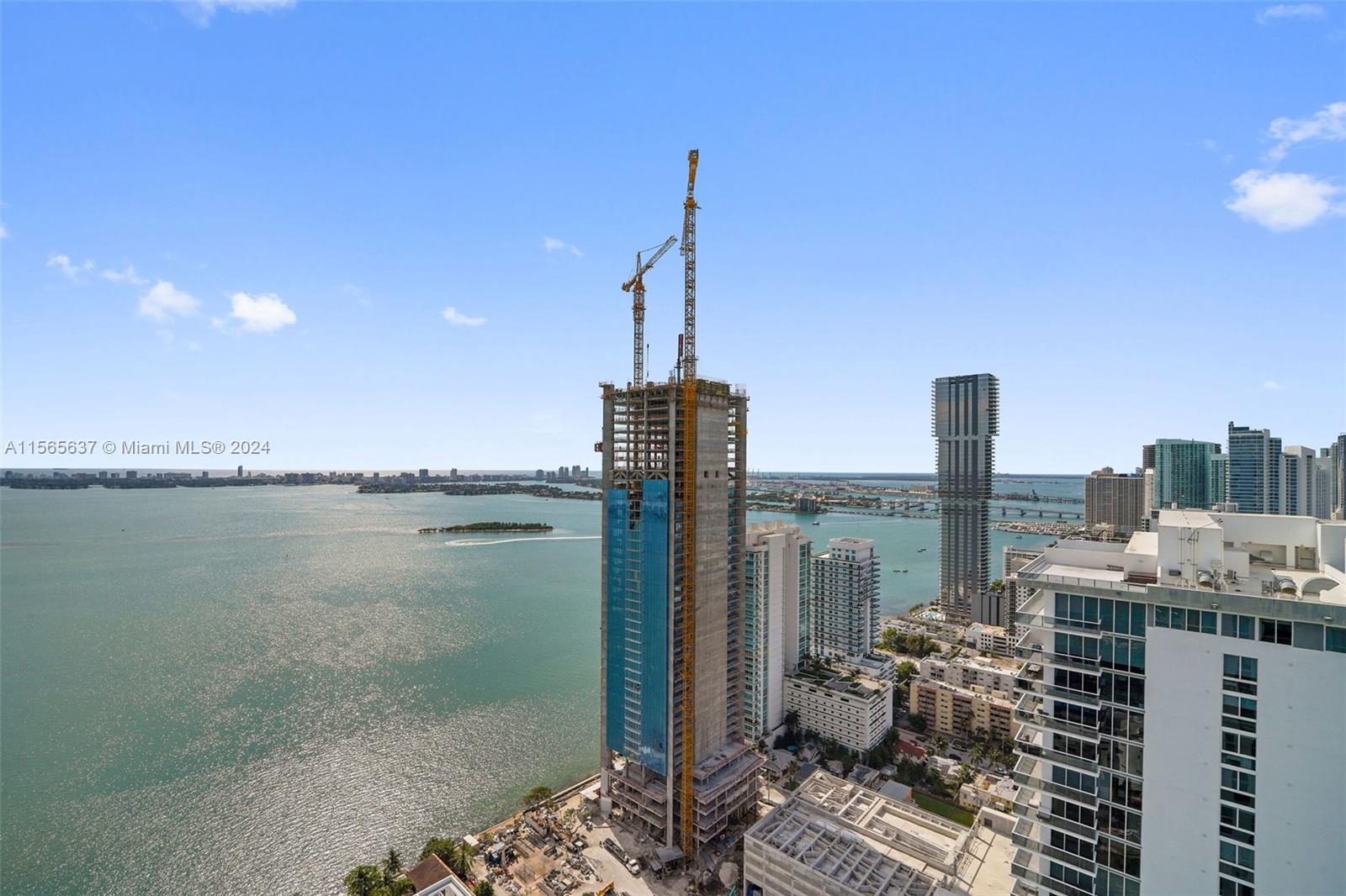 460 NE 28th St 4104, Miami, Florida 33137, 5 Bedrooms Bedrooms, ,5 BathroomsBathrooms,Residentiallease,For Rent,460 NE 28th St 4104,A11565637