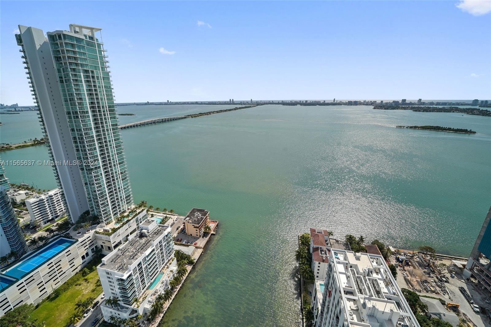 460 NE 28th St 4104, Miami, Florida 33137, 5 Bedrooms Bedrooms, ,5 BathroomsBathrooms,Residentiallease,For Rent,460 NE 28th St 4104,A11565637