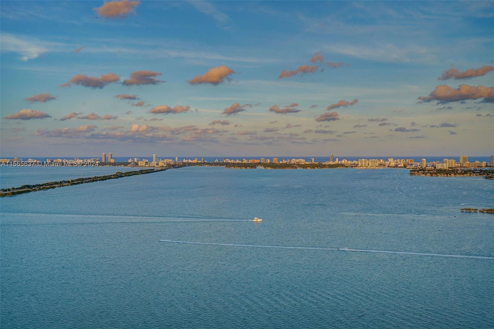 460 NE 28th St 4104, Miami, Florida 33137, 5 Bedrooms Bedrooms, ,5 BathroomsBathrooms,Residentiallease,For Rent,460 NE 28th St 4104,A11565637