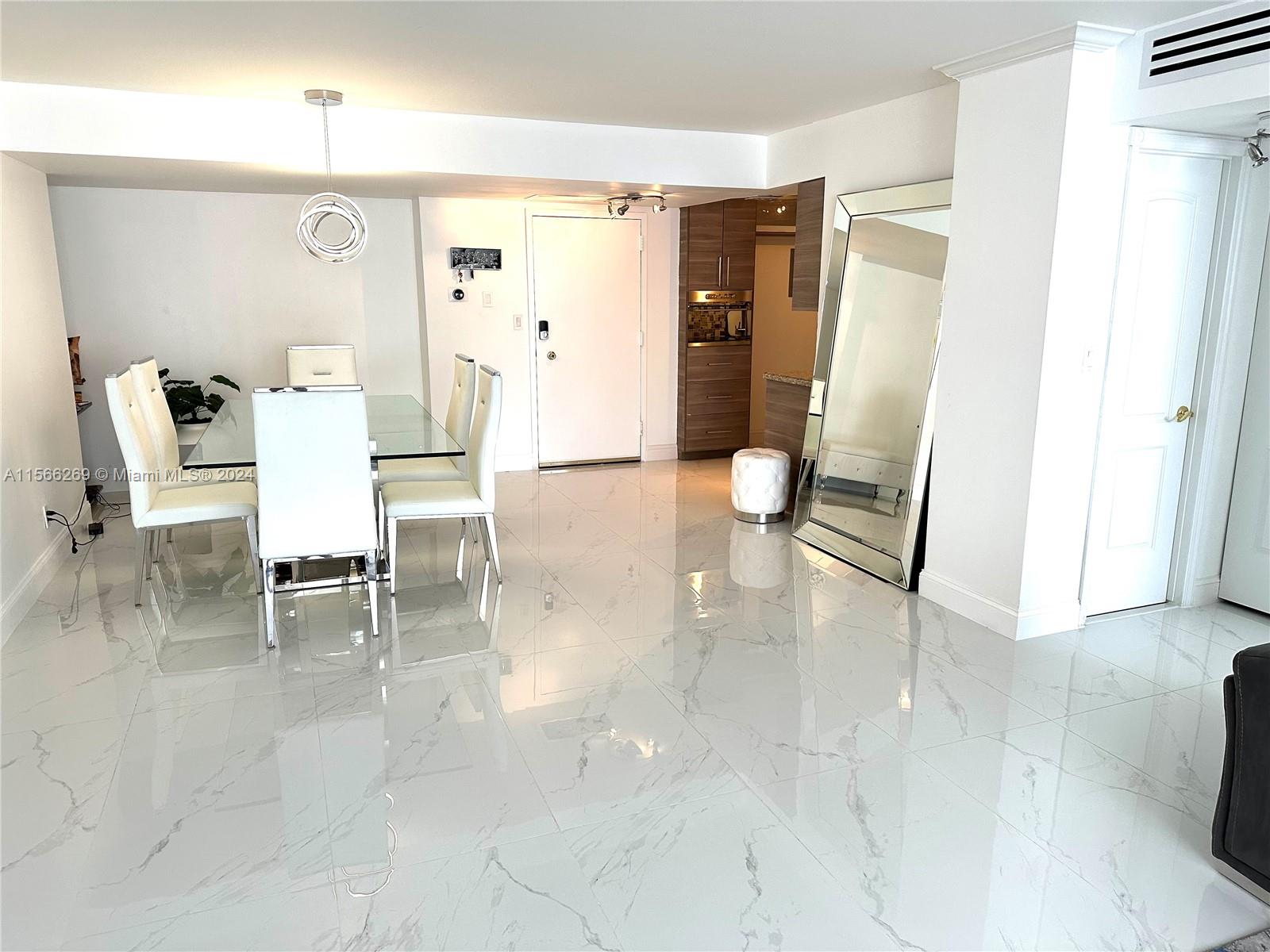 427 Golden Isles Dr 5G, Hallandale Beach, Florida 33009, 2 Bedrooms Bedrooms, ,2 BathroomsBathrooms,Residential,For Sale,427 Golden Isles Dr 5G,A11566269