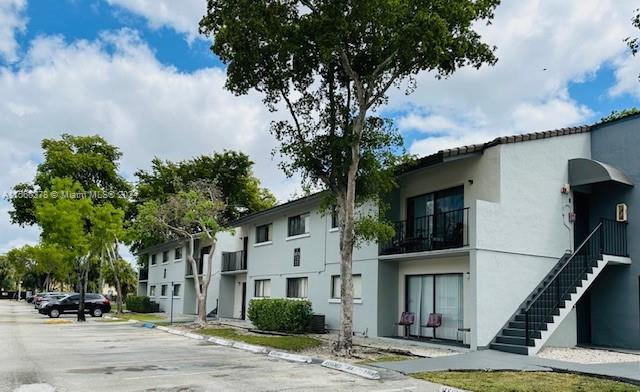6975 NW 179th St 203, Hialeah, Florida 33015, 2 Bedrooms Bedrooms, ,1 BathroomBathrooms,Residentiallease,For Rent,6975 NW 179th St 203,A11566278