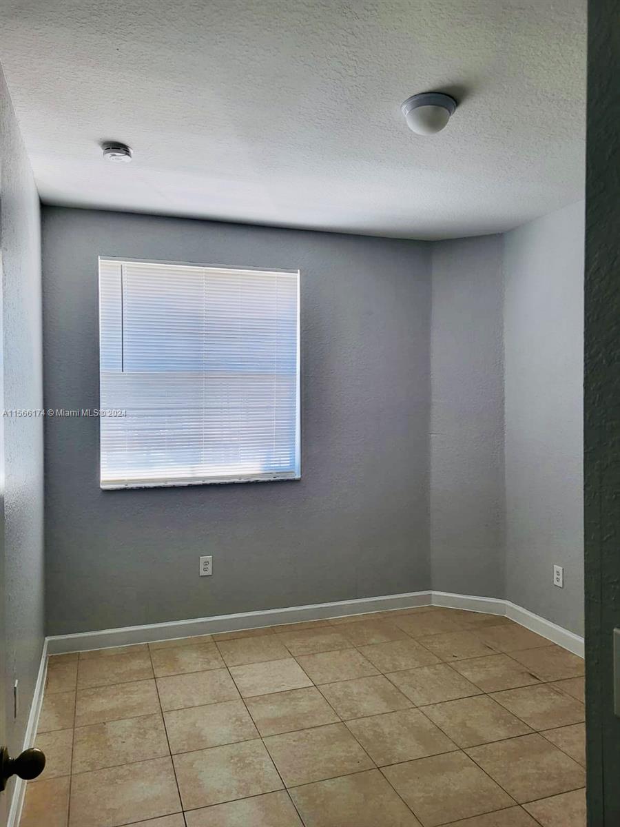 1543 SE 25th St 207, Homestead, Florida 33035, 3 Bedrooms Bedrooms, ,2 BathroomsBathrooms,Residentiallease,For Rent,1543 SE 25th St 207,A11566174