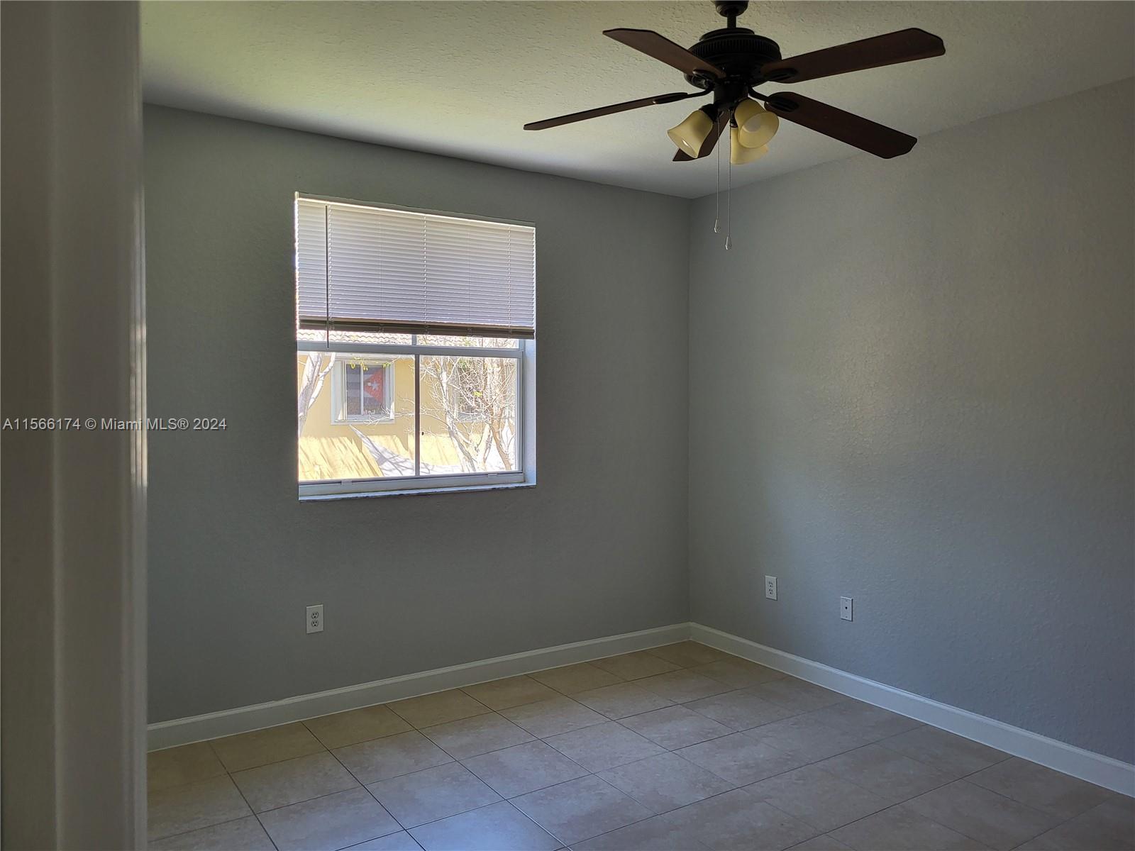 1543 SE 25th St 207, Homestead, Florida 33035, 3 Bedrooms Bedrooms, ,2 BathroomsBathrooms,Residentiallease,For Rent,1543 SE 25th St 207,A11566174