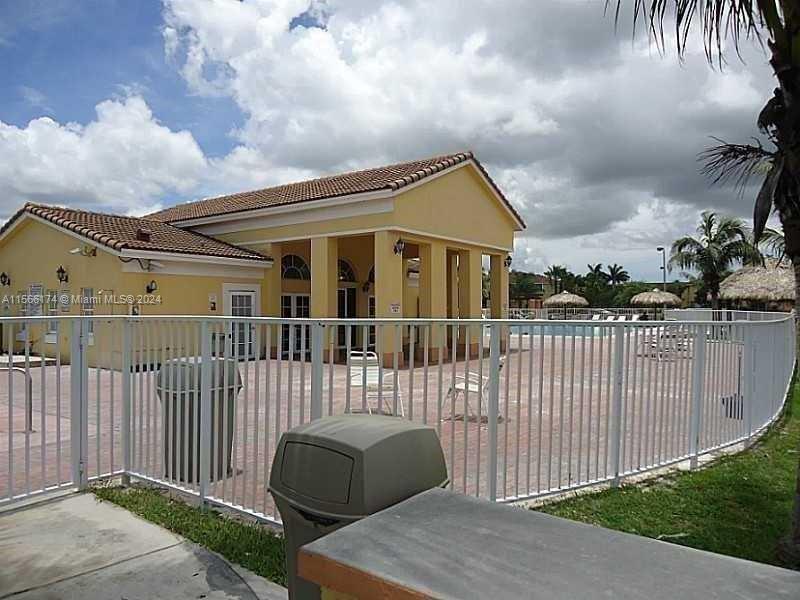 1543 SE 25th St 207, Homestead, Florida 33035, 3 Bedrooms Bedrooms, ,2 BathroomsBathrooms,Residentiallease,For Rent,1543 SE 25th St 207,A11566174