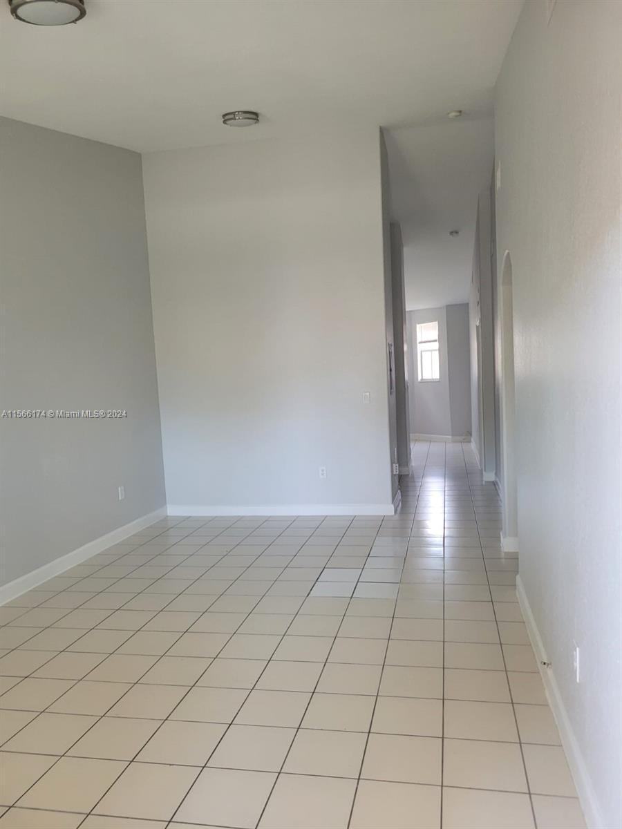 1543 SE 25th St 207, Homestead, Florida 33035, 3 Bedrooms Bedrooms, ,2 BathroomsBathrooms,Residentiallease,For Rent,1543 SE 25th St 207,A11566174
