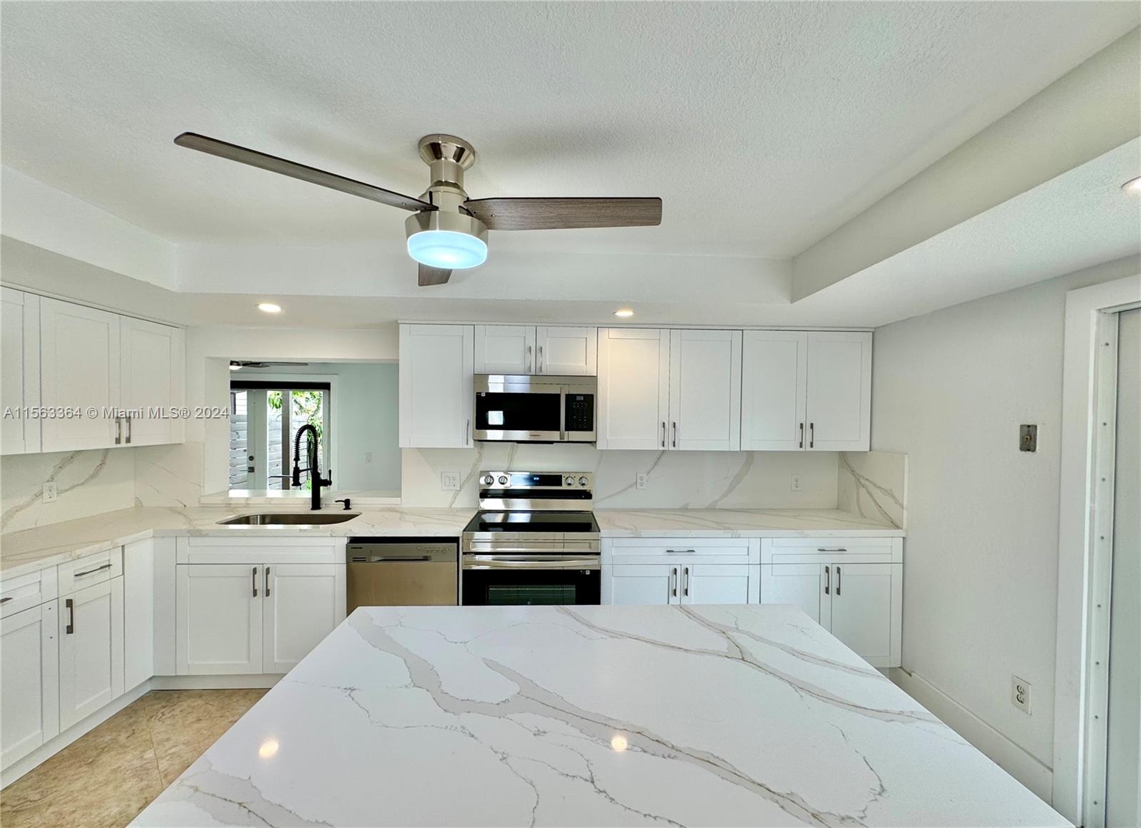 4325 SW 148th Ave Ct, Miami, Florida 33185, 3 Bedrooms Bedrooms, ,3 BathroomsBathrooms,Residentiallease,For Rent,4325 SW 148th Ave Ct,A11563364