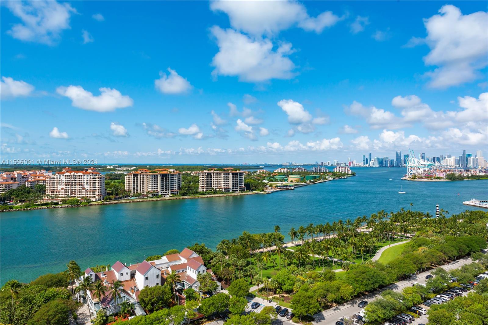100 S Pointe Dr 1802, Miami Beach, Florida 33139, 1 Bedroom Bedrooms, ,1 BathroomBathrooms,Residentiallease,For Rent,100 S Pointe Dr 1802,A11566091