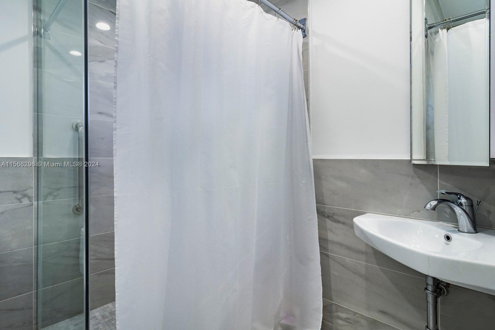 1251 Campo Sano Ave, Coral Gables, Florida 33146, 3 Bedrooms Bedrooms, ,2 BathroomsBathrooms,Residentiallease,For Rent,1251 Campo Sano Ave,A11566296