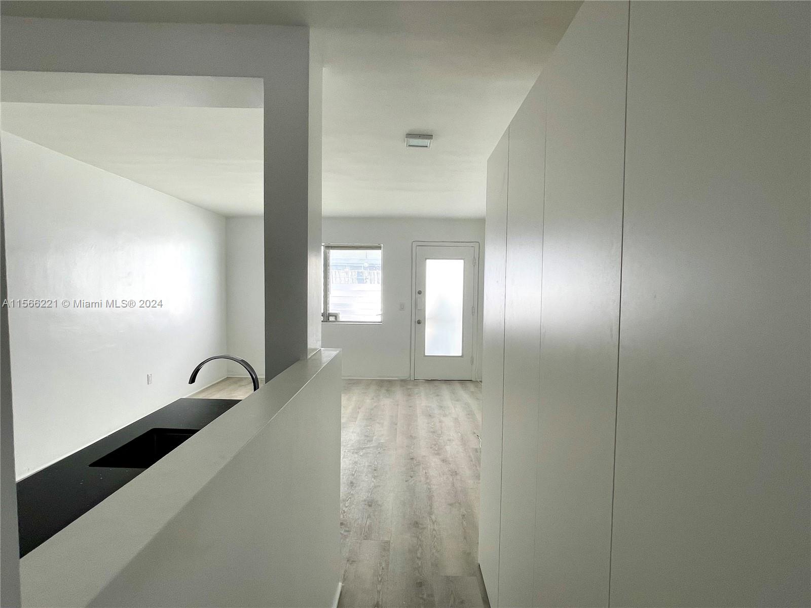 410 Euclid Ave 12, Miami Beach, Florida 33139, ,1 BathroomBathrooms,Residentiallease,For Rent,410 Euclid Ave 12,A11566221