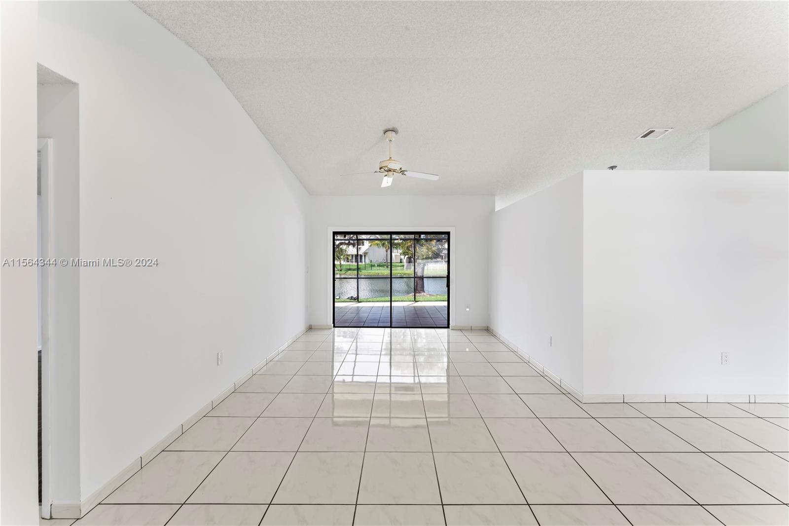 14541 Greenbriar Pl, Davie, Florida 33325, 3 Bedrooms Bedrooms, ,2 BathroomsBathrooms,Residential,For Sale,14541 Greenbriar Pl,A11564344