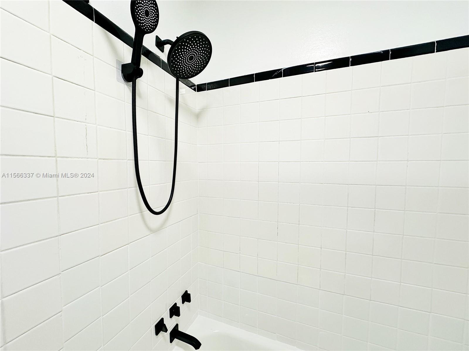 2153 SW 14th Ter 3, Miami, Florida 33145, 1 Bedroom Bedrooms, ,1 BathroomBathrooms,Residentiallease,For Rent,2153 SW 14th Ter 3,A11566337