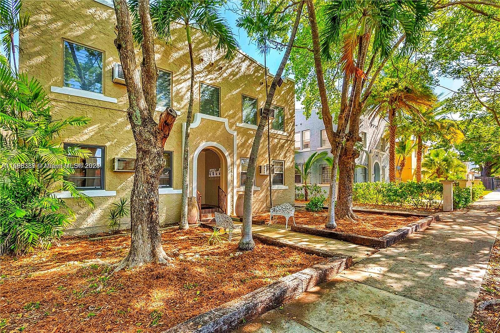 2153 SW 14th Ter 3, Miami, Florida 33145, 1 Bedroom Bedrooms, ,1 BathroomBathrooms,Residentiallease,For Rent,2153 SW 14th Ter 3,A11566337