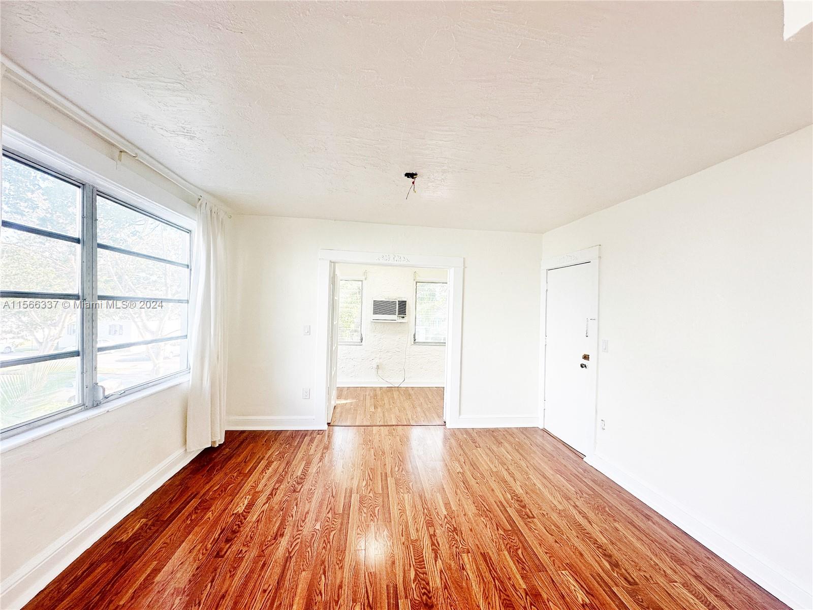 2153 SW 14th Ter 3, Miami, Florida 33145, 1 Bedroom Bedrooms, ,1 BathroomBathrooms,Residentiallease,For Rent,2153 SW 14th Ter 3,A11566337