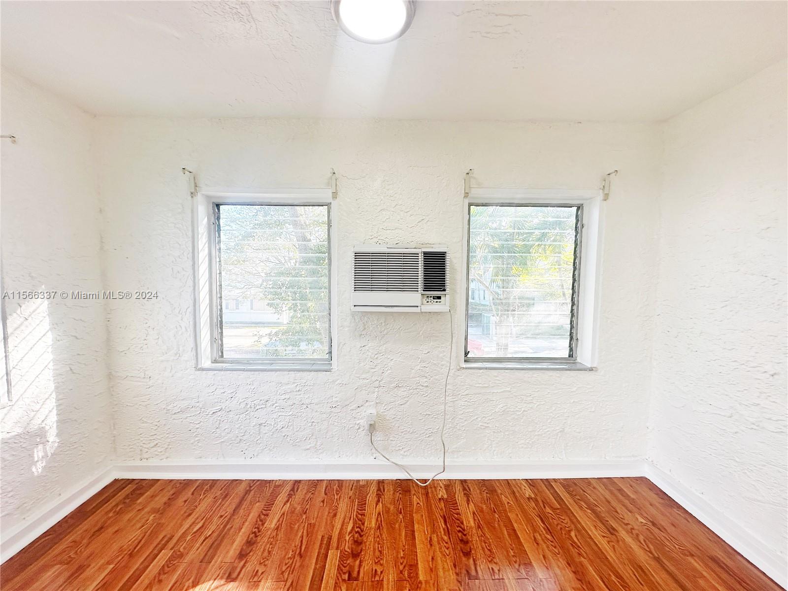 2153 SW 14th Ter 3, Miami, Florida 33145, 1 Bedroom Bedrooms, ,1 BathroomBathrooms,Residentiallease,For Rent,2153 SW 14th Ter 3,A11566337