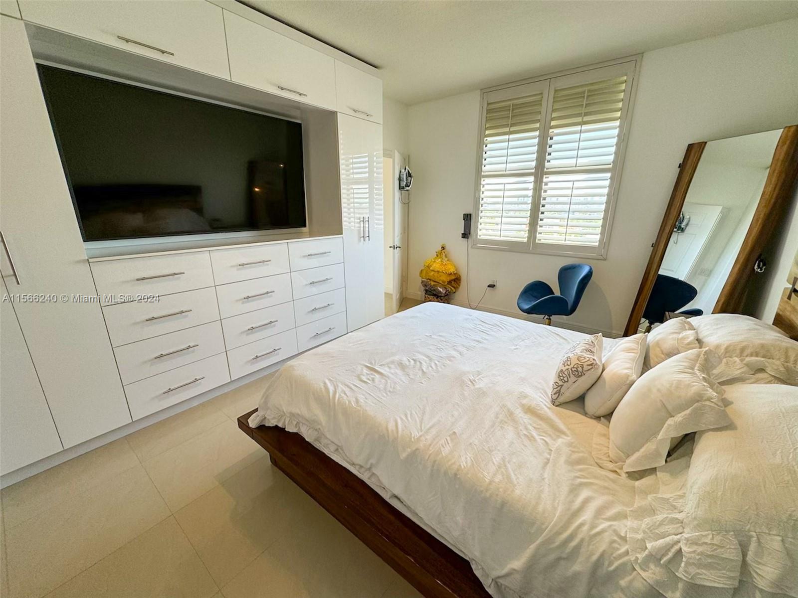 888 S Douglas Rd 1102, Coral Gables, Florida 33134, 2 Bedrooms Bedrooms, ,2 BathroomsBathrooms,Residential,For Sale,888 S Douglas Rd 1102,A11566240