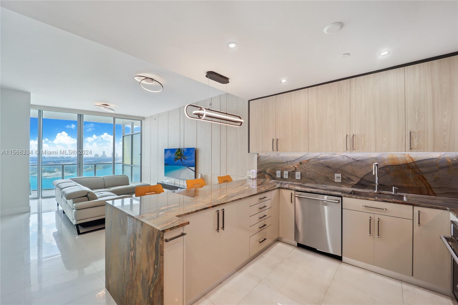 1100 Biscayne Blvd 3004, Miami, Florida 33132, 2 Bedrooms Bedrooms, ,2 BathroomsBathrooms,Residentiallease,For Rent,1100 Biscayne Blvd 3004,A11566334