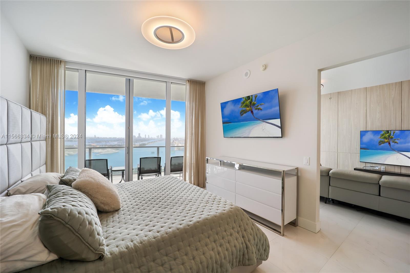 1100 Biscayne Blvd 3004, Miami, Florida 33132, 2 Bedrooms Bedrooms, ,2 BathroomsBathrooms,Residentiallease,For Rent,1100 Biscayne Blvd 3004,A11566334