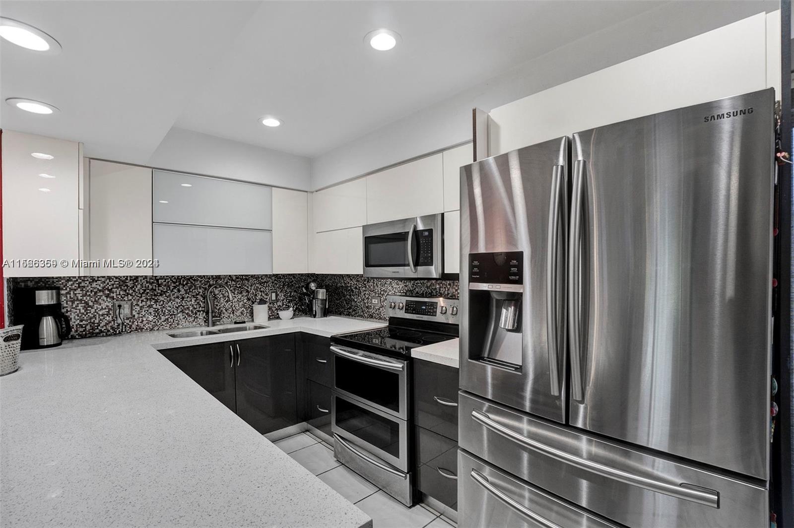 6821 Brookline Dr 6821, Hialeah, Florida 33015, 3 Bedrooms Bedrooms, ,3 BathroomsBathrooms,Residential,For Sale,6821 Brookline Dr 6821,A11566359