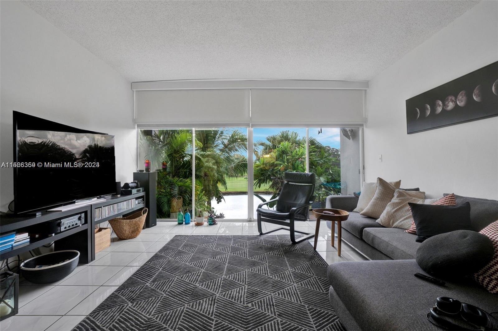 6821 Brookline Dr 6821, Hialeah, Florida 33015, 3 Bedrooms Bedrooms, ,3 BathroomsBathrooms,Residential,For Sale,6821 Brookline Dr 6821,A11566359