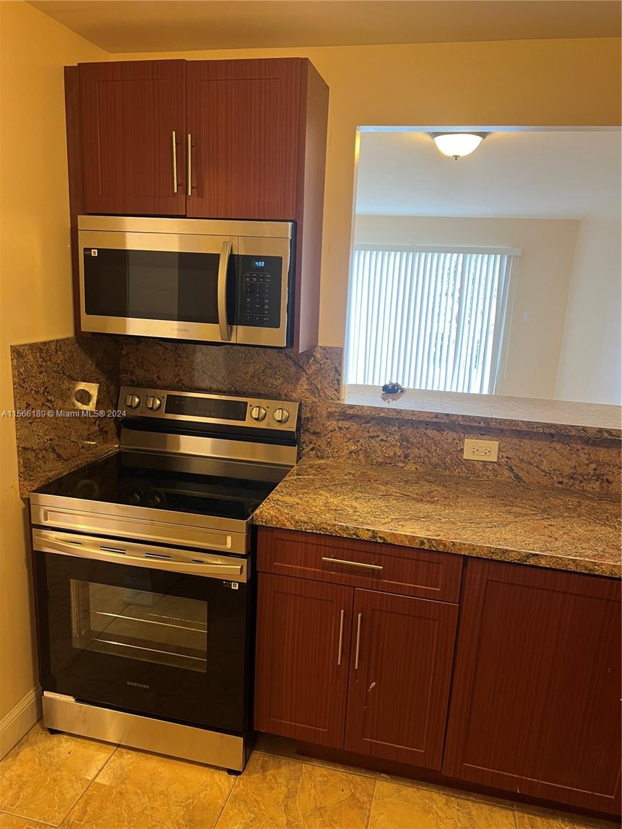 15201 NE 6th Ave C212, Miami, Florida 33162, 2 Bedrooms Bedrooms, ,2 BathroomsBathrooms,Residentiallease,For Rent,15201 NE 6th Ave C212,A11566189