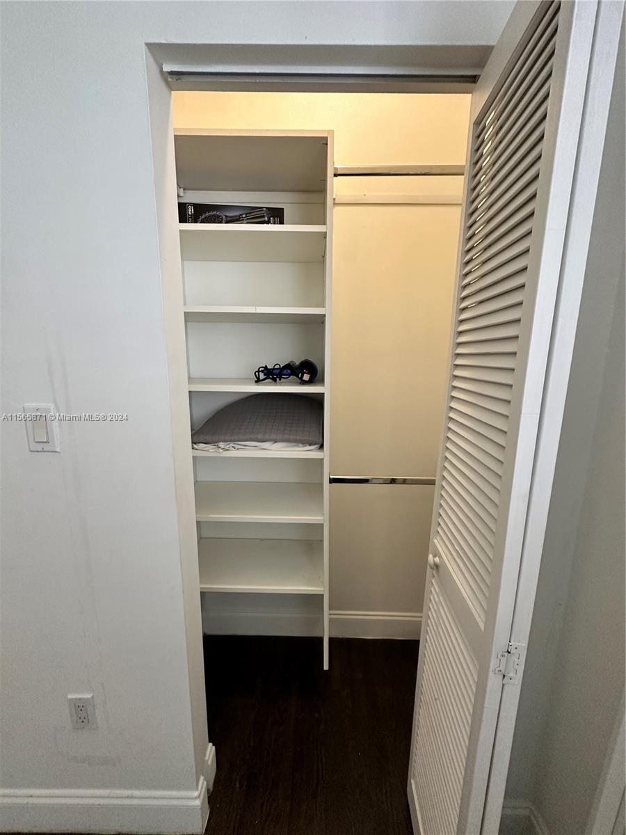 1330 Drexel Ave 105, Miami Beach, Florida 33139, 1 Bedroom Bedrooms, ,1 BathroomBathrooms,Residentiallease,For Rent,1330 Drexel Ave 105,A11565871