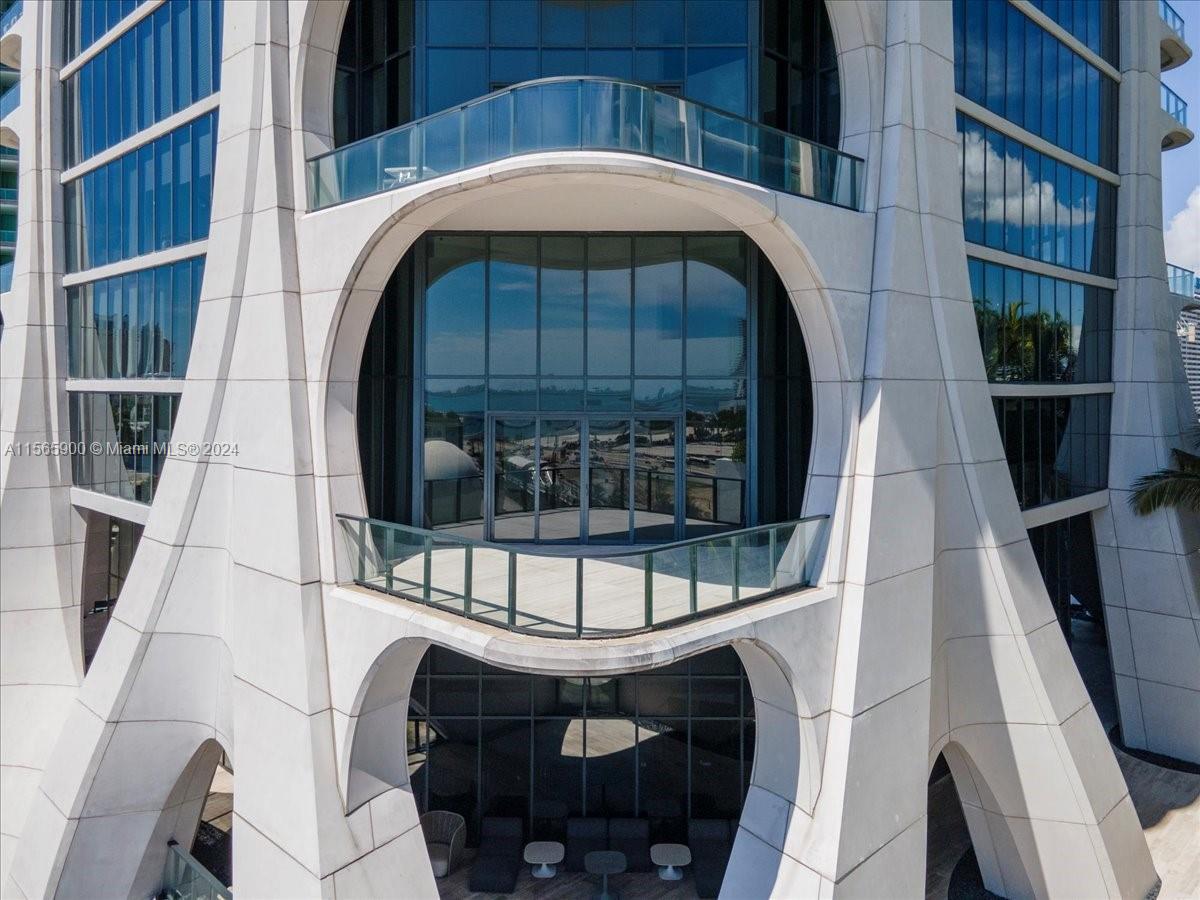 1000 Biscayne Blvd 1002, Miami, Florida 33132, 5 Bedrooms Bedrooms, ,6 BathroomsBathrooms,Residentiallease,For Rent,1000 Biscayne Blvd 1002,A11565900