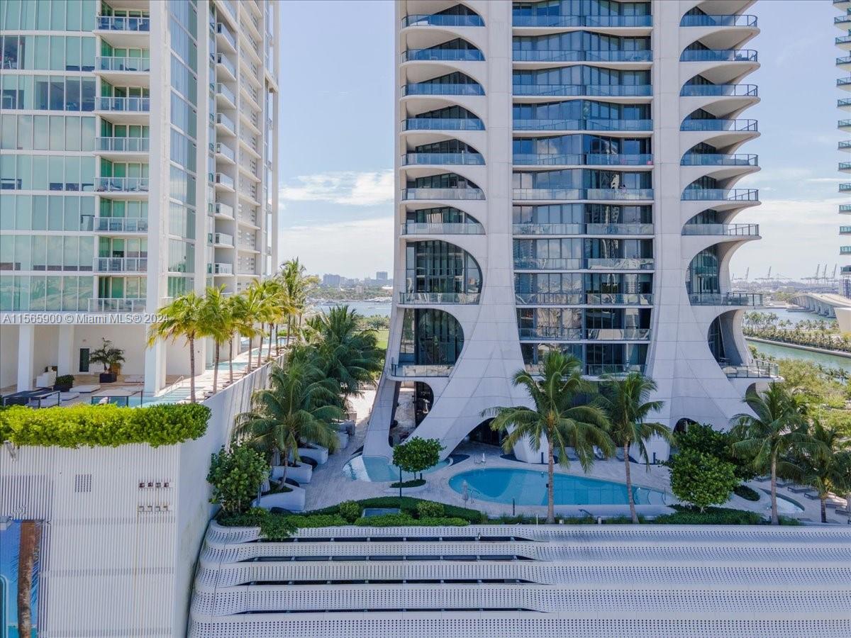 1000 Biscayne Blvd 1002, Miami, Florida 33132, 5 Bedrooms Bedrooms, ,6 BathroomsBathrooms,Residentiallease,For Rent,1000 Biscayne Blvd 1002,A11565900
