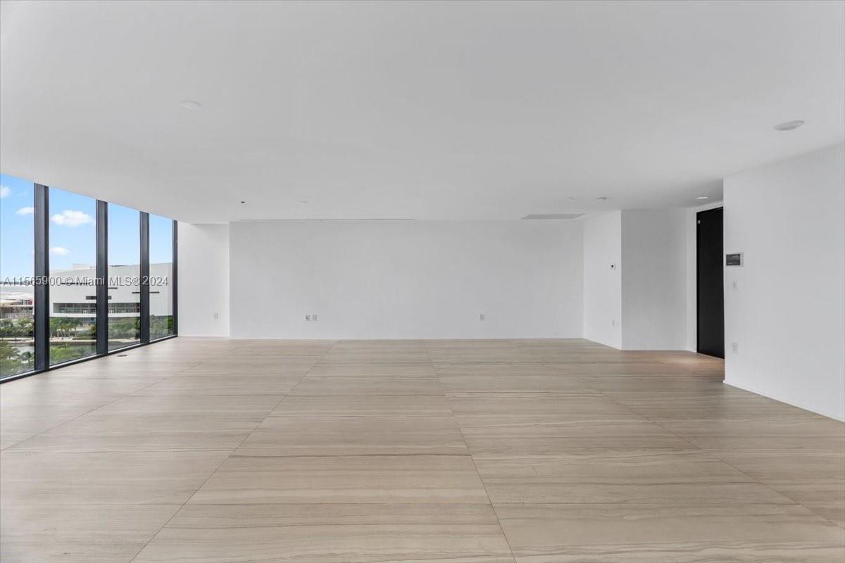 1000 Biscayne Blvd 1002, Miami, Florida 33132, 5 Bedrooms Bedrooms, ,6 BathroomsBathrooms,Residentiallease,For Rent,1000 Biscayne Blvd 1002,A11565900