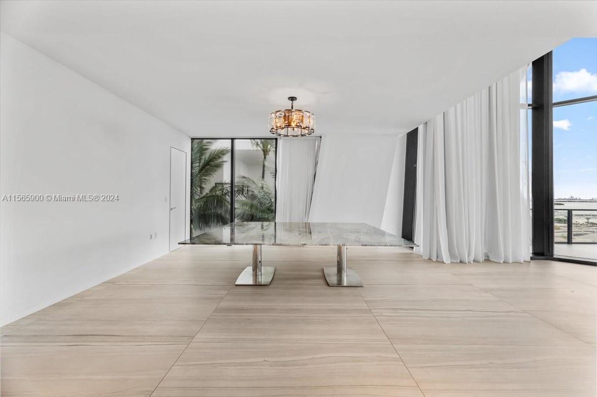 1000 Biscayne Blvd 1002, Miami, Florida 33132, 5 Bedrooms Bedrooms, ,6 BathroomsBathrooms,Residentiallease,For Rent,1000 Biscayne Blvd 1002,A11565900
