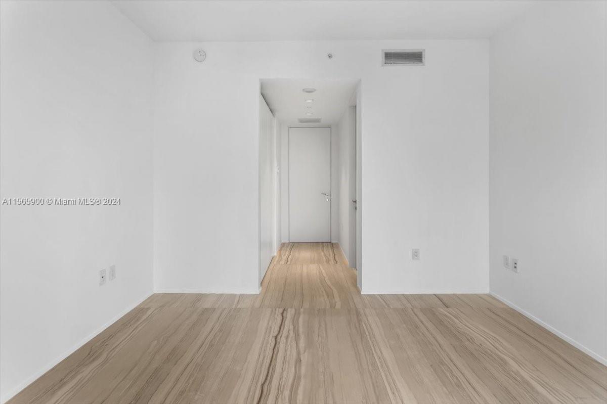 1000 Biscayne Blvd 1002, Miami, Florida 33132, 5 Bedrooms Bedrooms, ,6 BathroomsBathrooms,Residentiallease,For Rent,1000 Biscayne Blvd 1002,A11565900