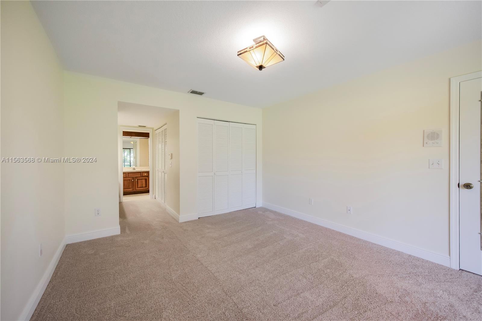 1431 Egret Rd, Homestead, Florida 33035, 3 Bedrooms Bedrooms, 8 Rooms Rooms,2 BathroomsBathrooms,Residential,For Sale,1431 Egret Rd,A11563568