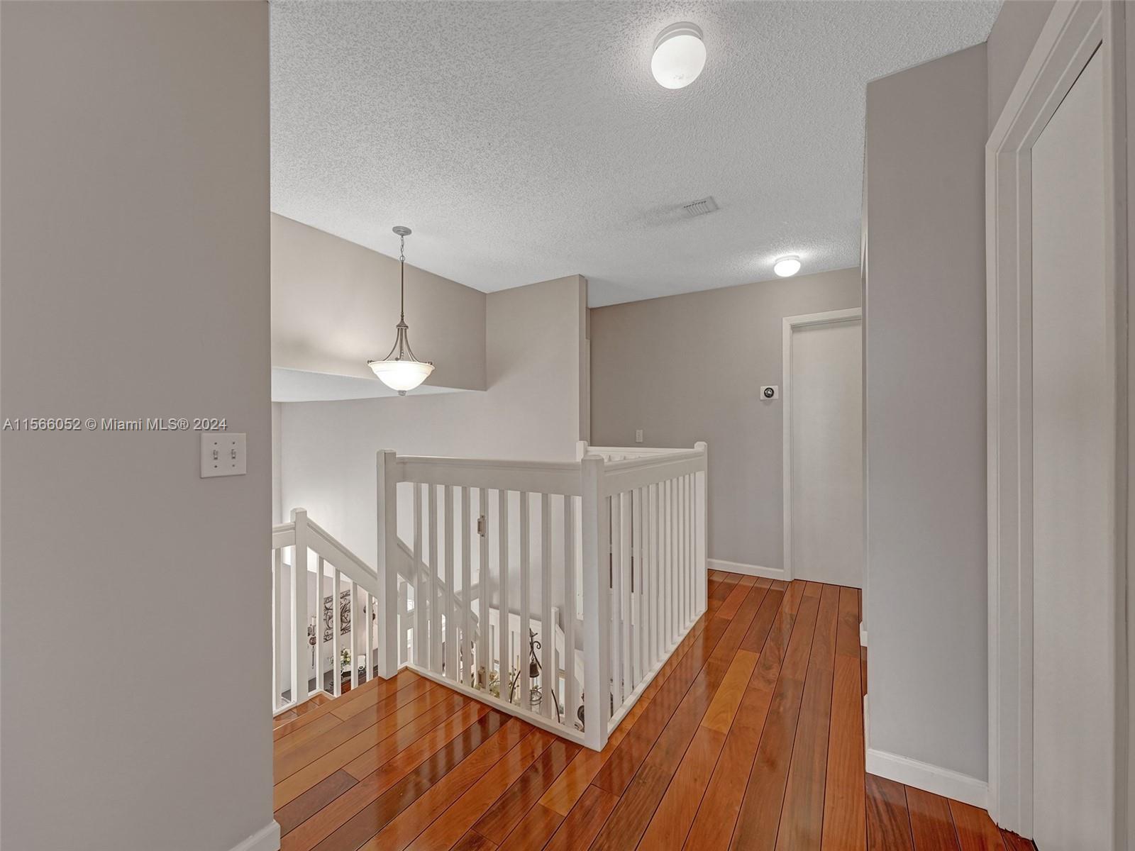 Listing Photo 24