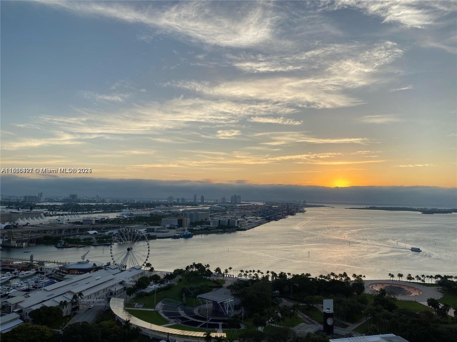 253 NE 2nd St 3005, Miami, Florida 33132, ,1 BathroomBathrooms,Residentiallease,For Rent,253 NE 2nd St 3005,A11566421